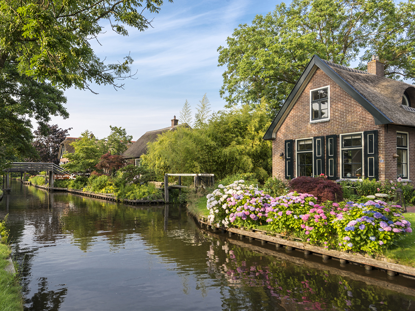 Photo Netherlands Giethoorn village Canal Houses Cities 1600x1200