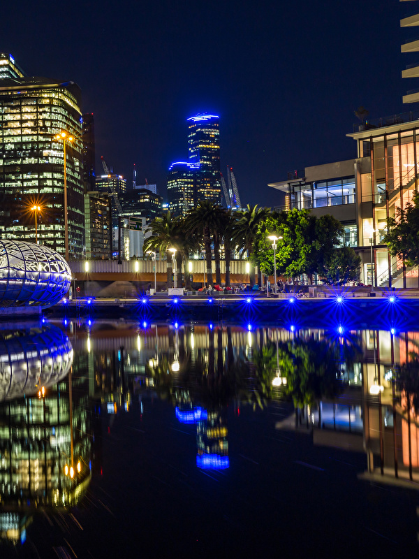 File:Melbourne At Night from Southbank Bridge.JPG - Wikipedia