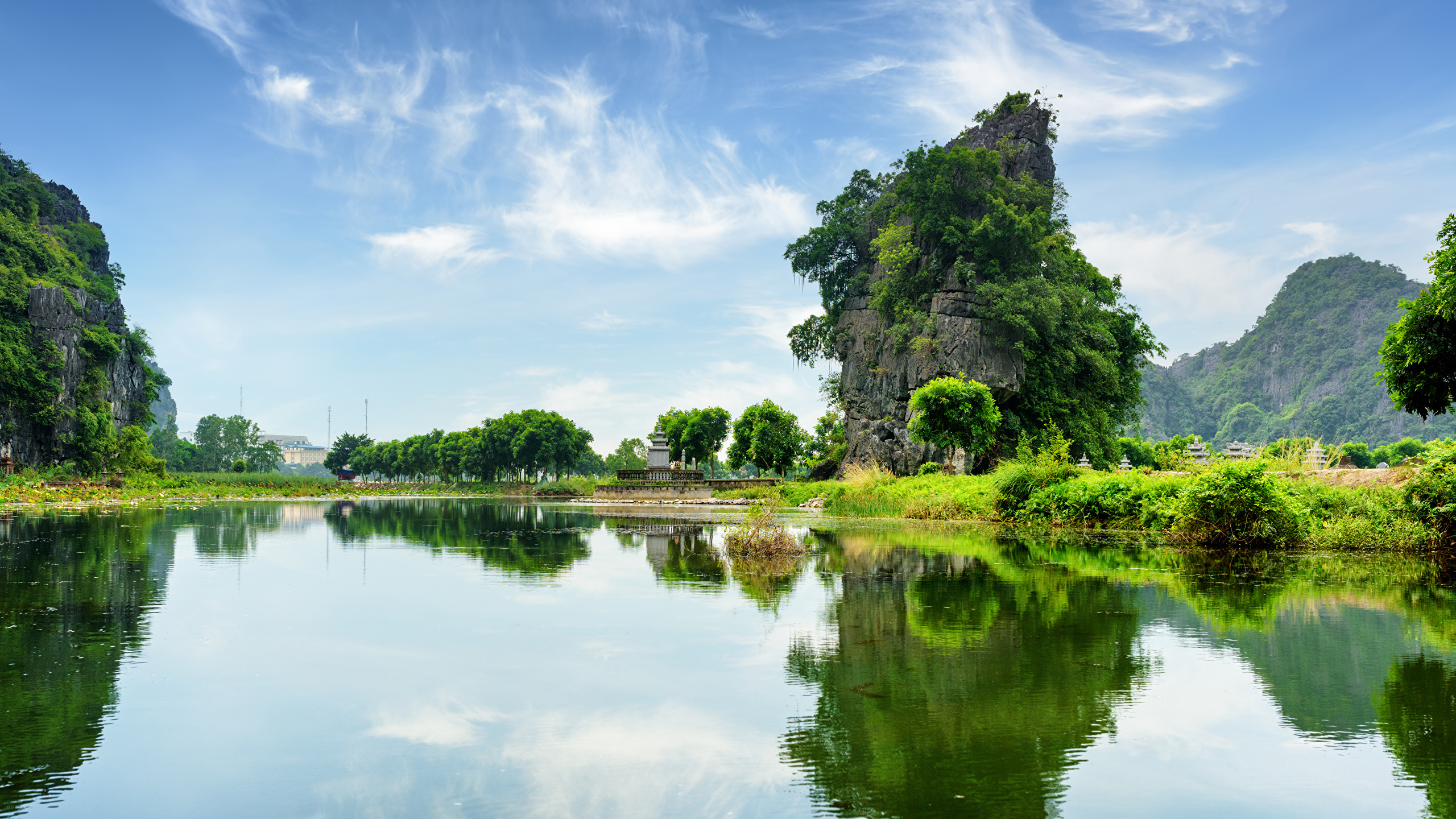 Photos Vietnam Ngo Dong River Crag Nature river Bush 2560x1440