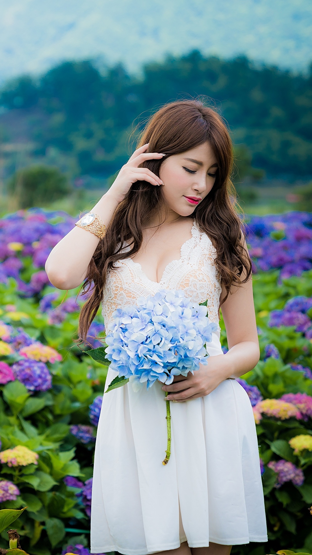 Picture Brown Haired Blurred Background Young Woman Asian 1080x1920