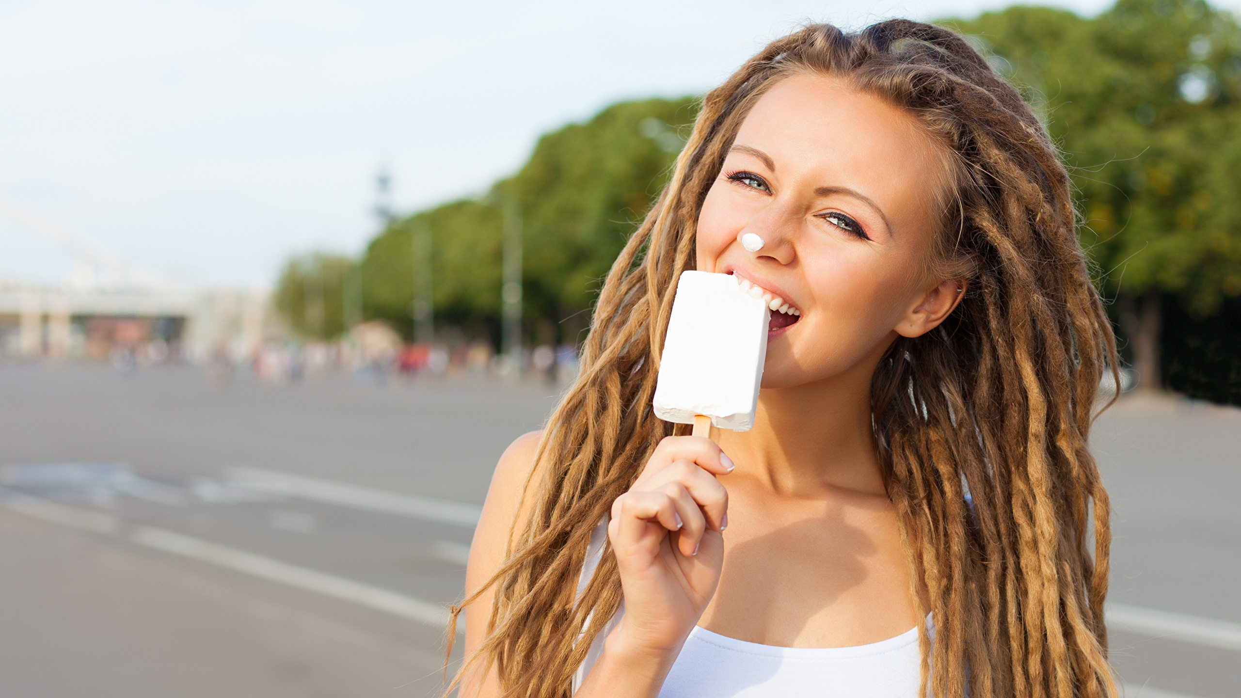 Photos Brown Haired Dreadlocks Hair Ice Cream Young Woman