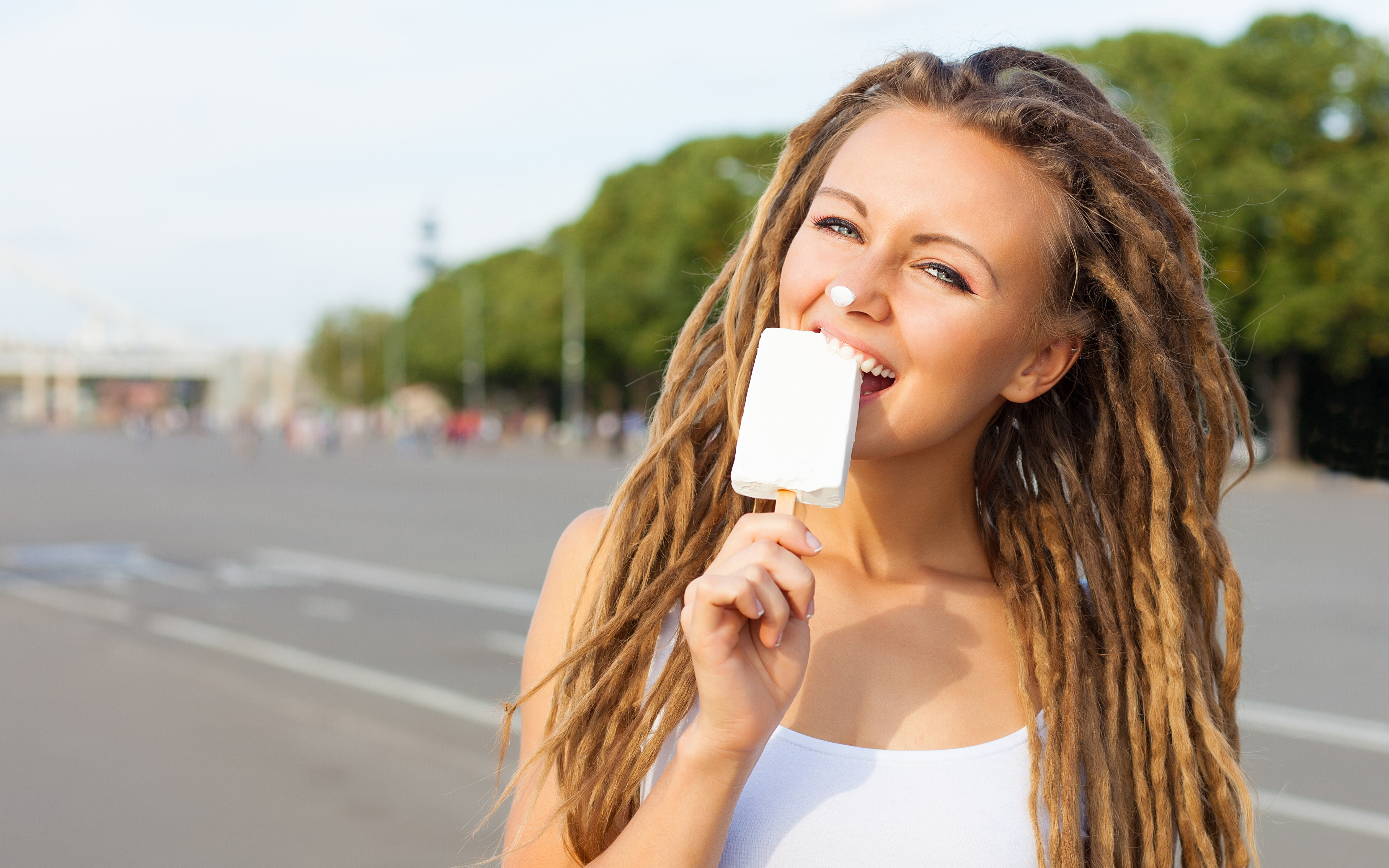 Photos Brown Haired Dreadlocks Hair Ice Cream Young Woman