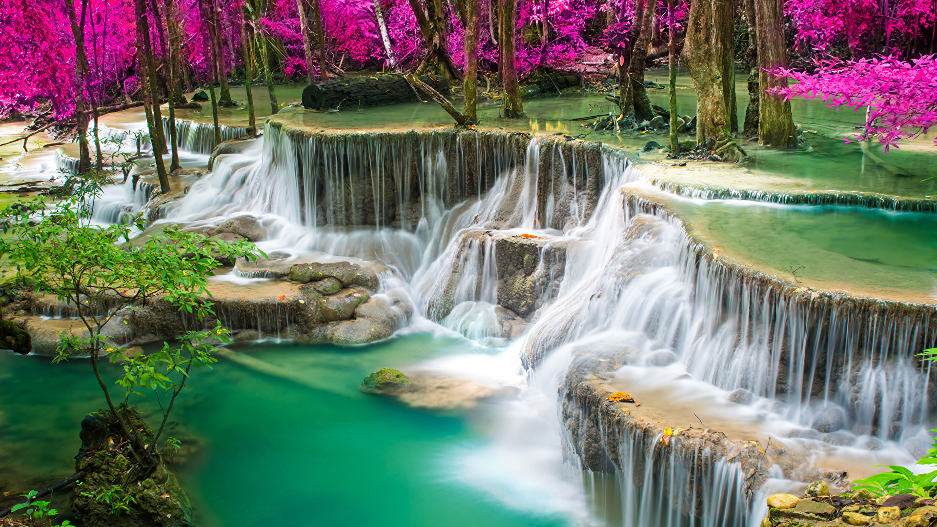 Erawan泰国瀑布 库存图片. 图片 包括有 风景, 行动, 纯度, 流动, 天堂, 秋天, 当前, 聚会所 - 43502125