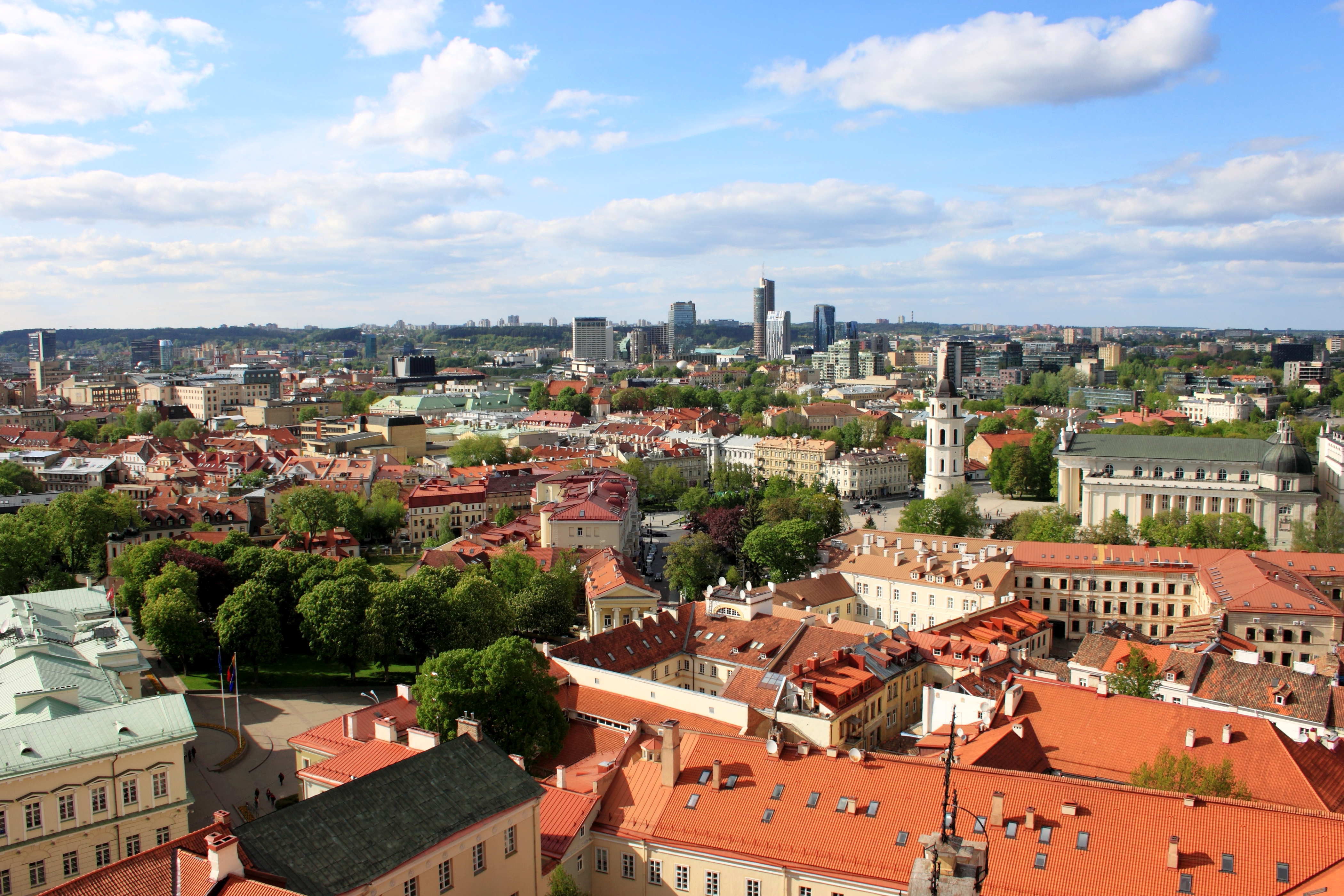 Литва столица какой страны. Литва столица Вильнюс. Литва столица Вильнюс старый город. Фотография Литва столица Вильнюс. Вильнюс центр сверху.