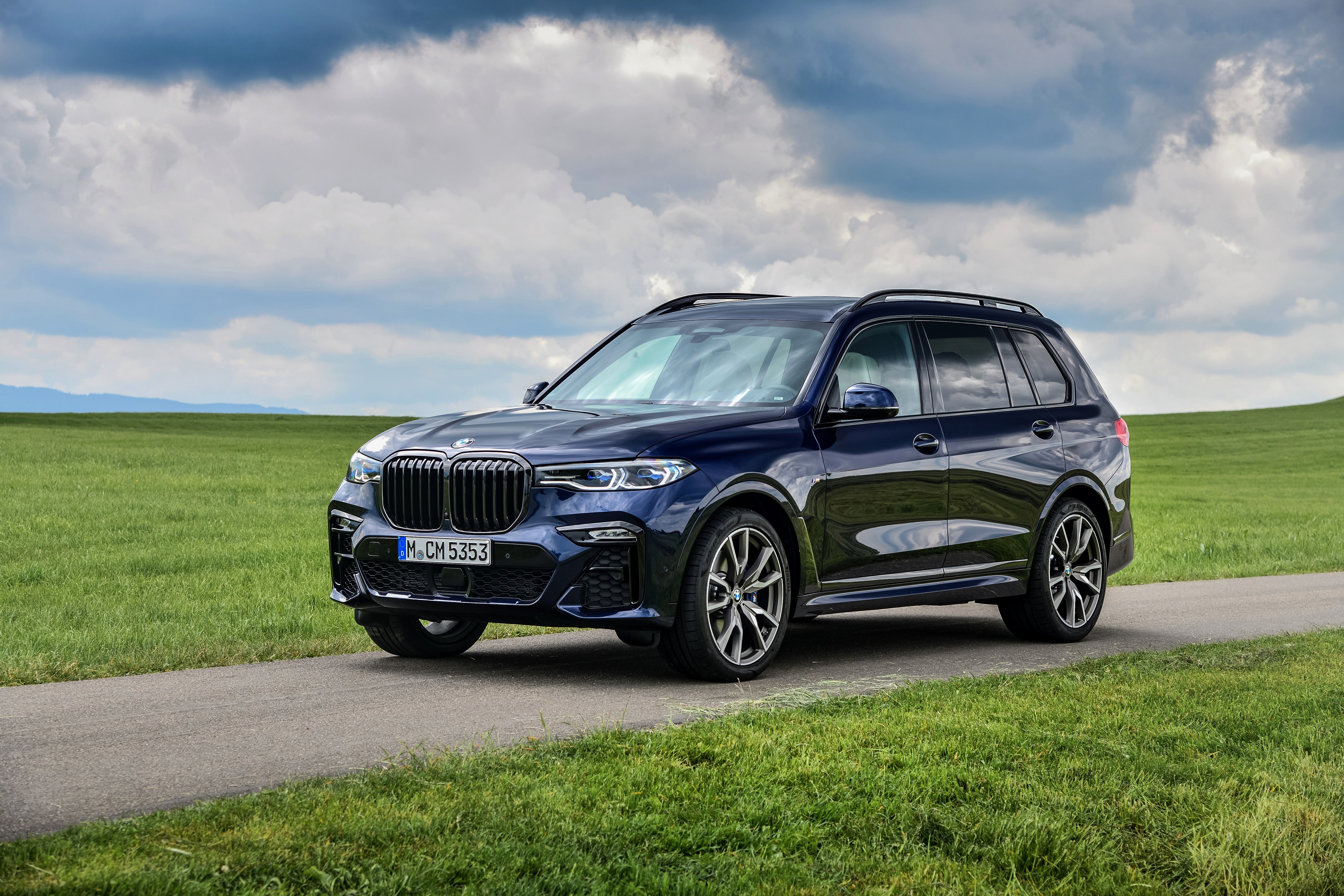 壁紙 4096x2731 Bmw X7 G07 M50i メタリック塗 クロスオーバー 青 自動車 ダウンロード 写真