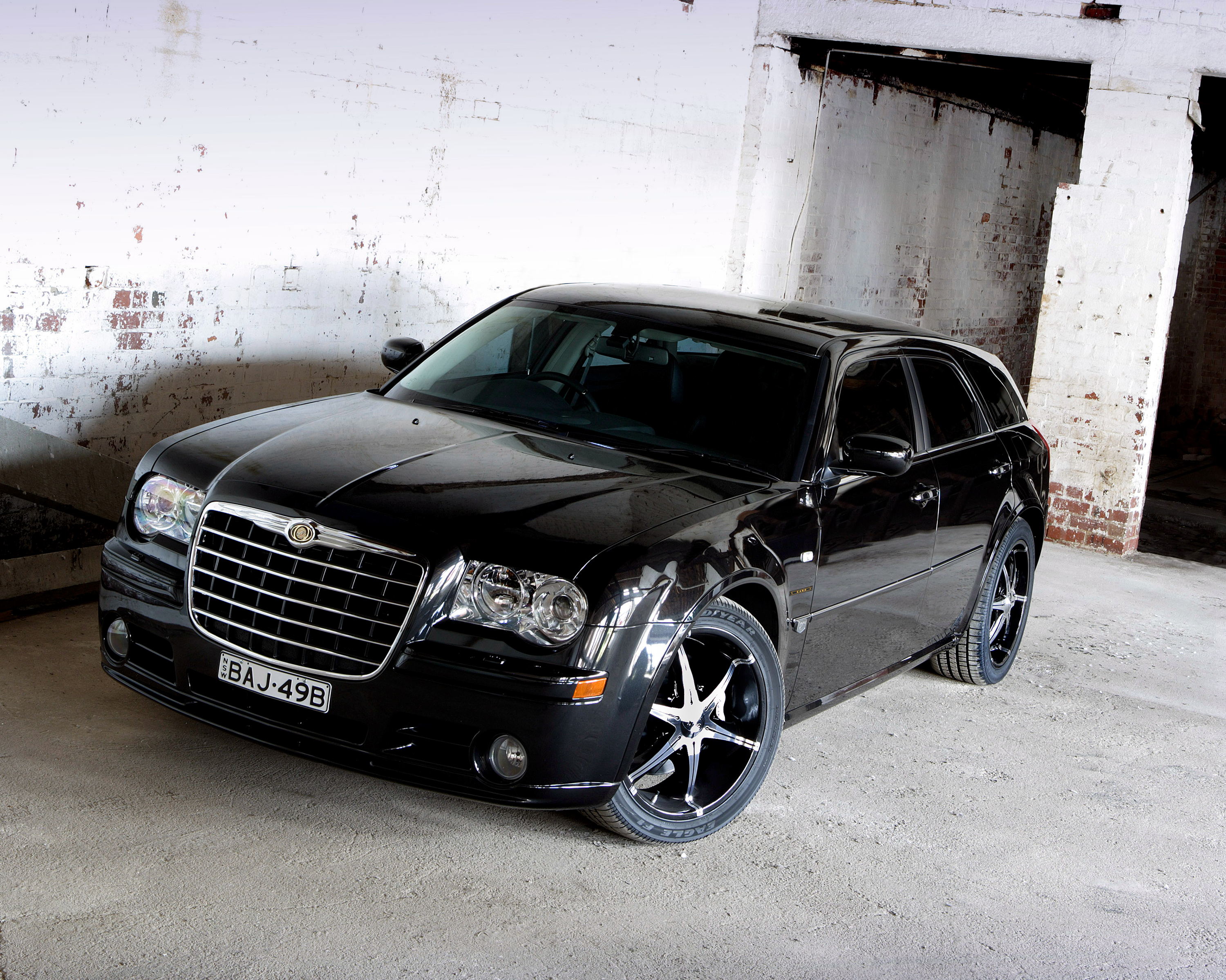 Фотографии Chrysler 2007 300C SRT8 E490 Touring Черный 3000x2400