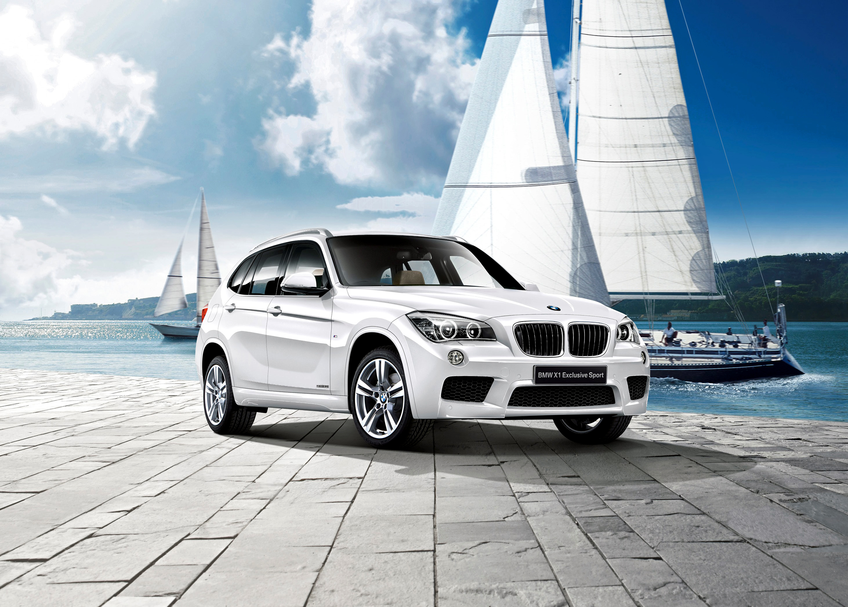 Большой белый х. BMW x1 белая. BMW x1 e84 White. BMW x1 2012 белый. BMW x5m седан белый.