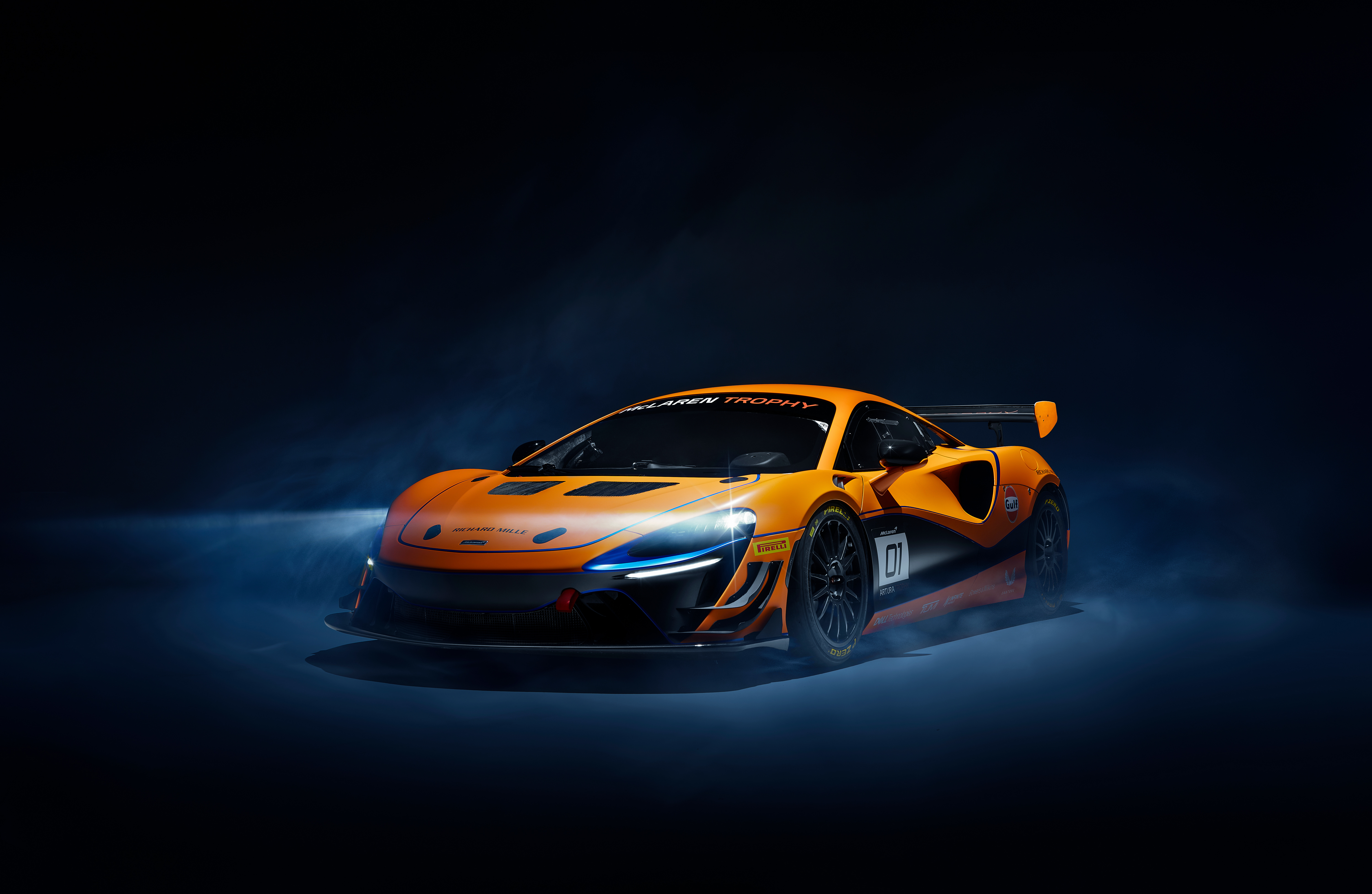 Bilder McLaren Artura Trophy, 2022-- Orange automobil Metallisch 6000x3911 auto Autos