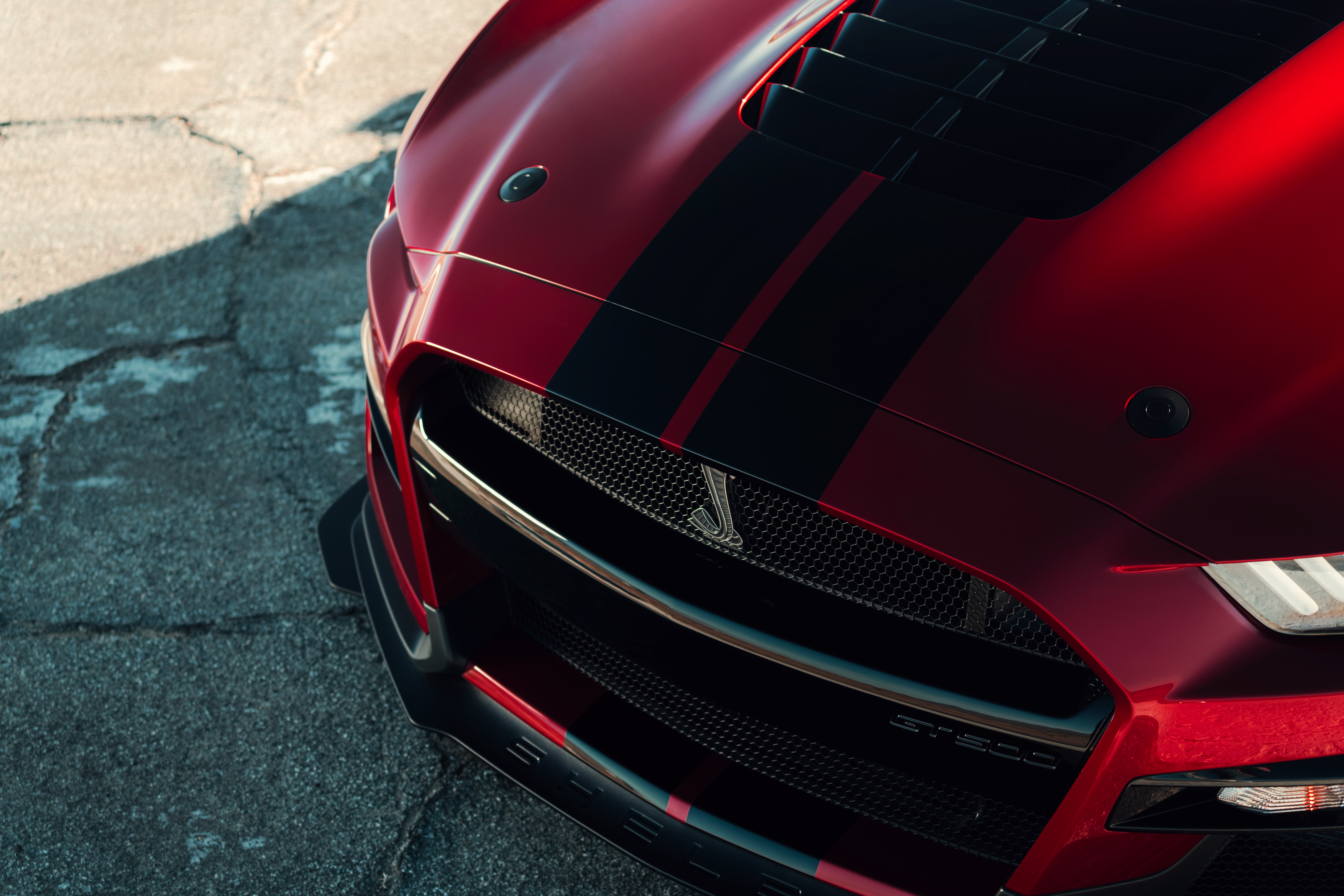Tapety na pulpit Ford Maska samochodu Mustang Shelby GT500 2019 Paski samochód Z bliska w paski Samochody zbliżenie