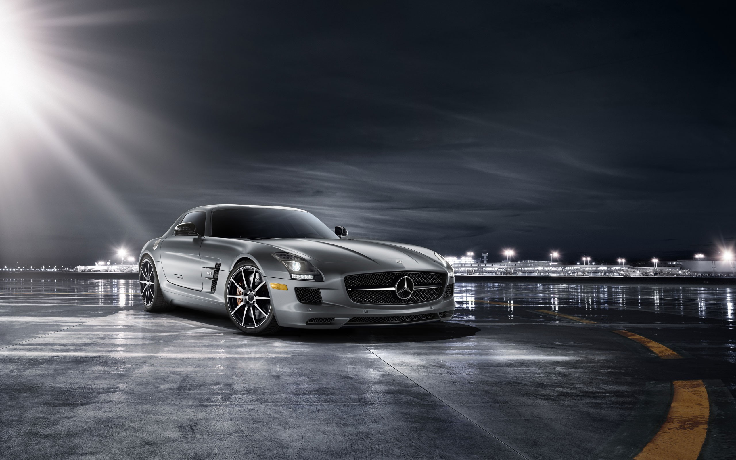 Картинка Лучи света Mercedes-Benz SLS Роскошные ночью 2560x1600