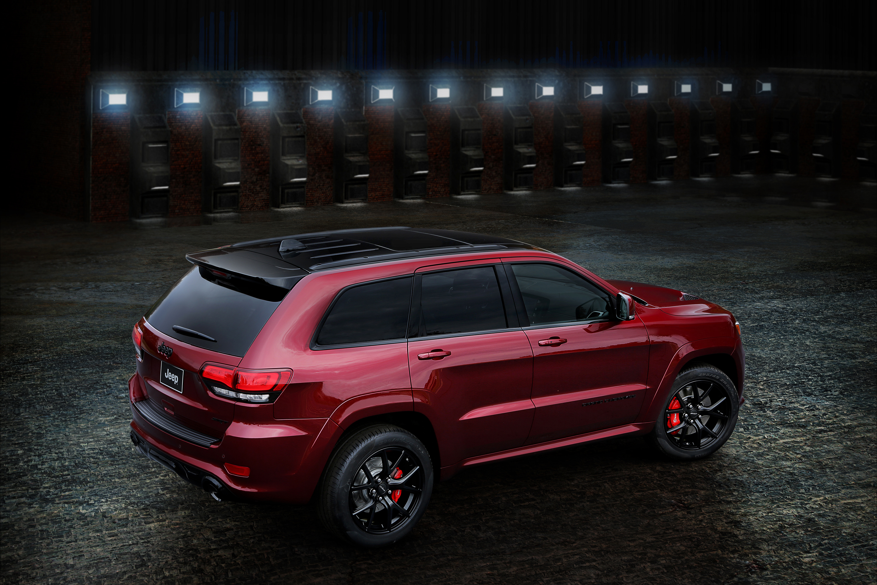 Картинка Джип 2016 Grand Cherokee SRT бордовая автомобиль 3000x2003