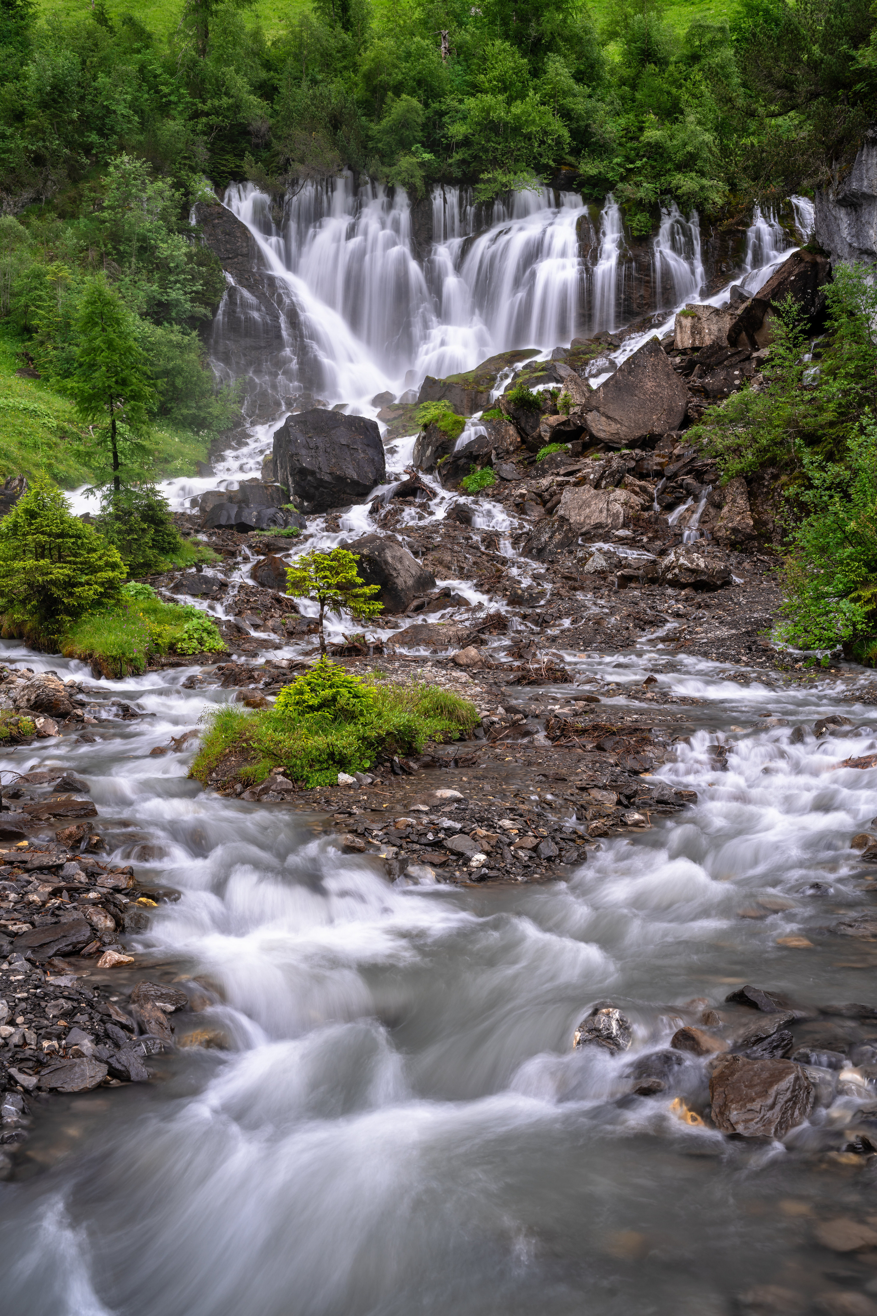 Фотография Швейцария Oberland Природа Водопады Реки Камни 3041x4562