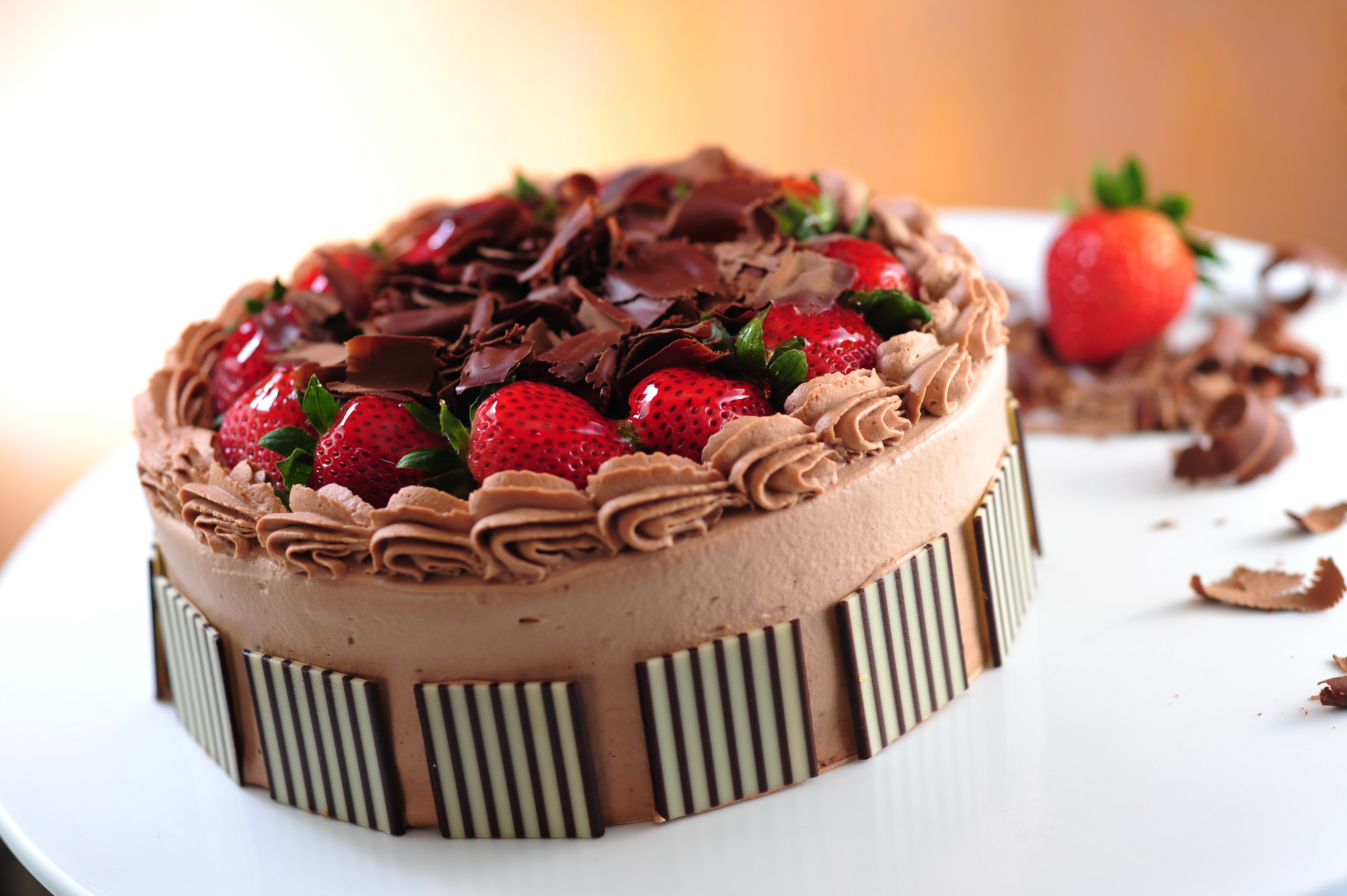 Тортик работы. Красивые торты. Красивый шоколадный торт. Красивые тортики шоколадные. Красивые торты на день рождения.