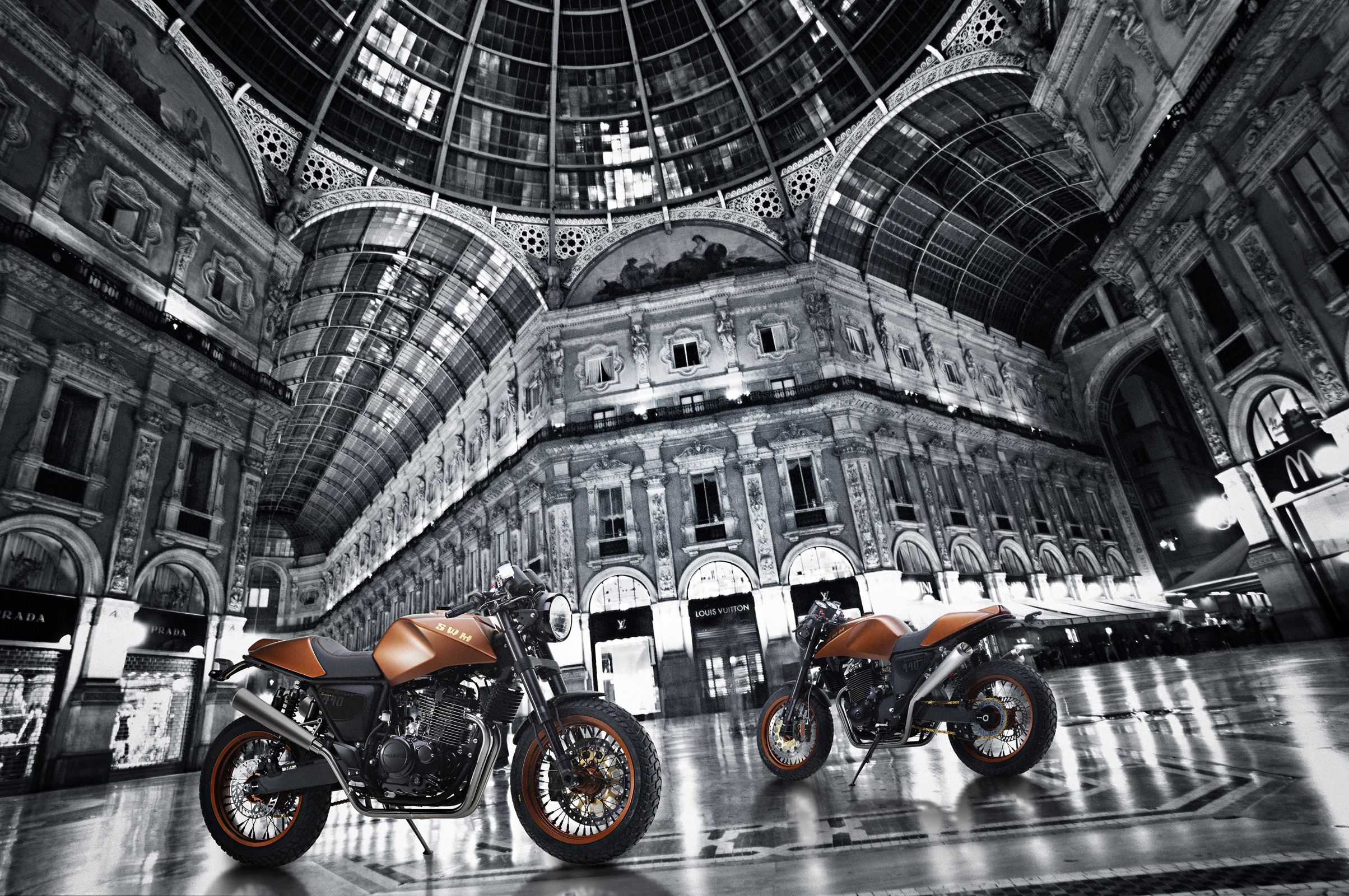 壁紙 2408x1600 2014 16 Swm Gran Milano 440 Special 2 二つ オートバイ ダウンロード 写真