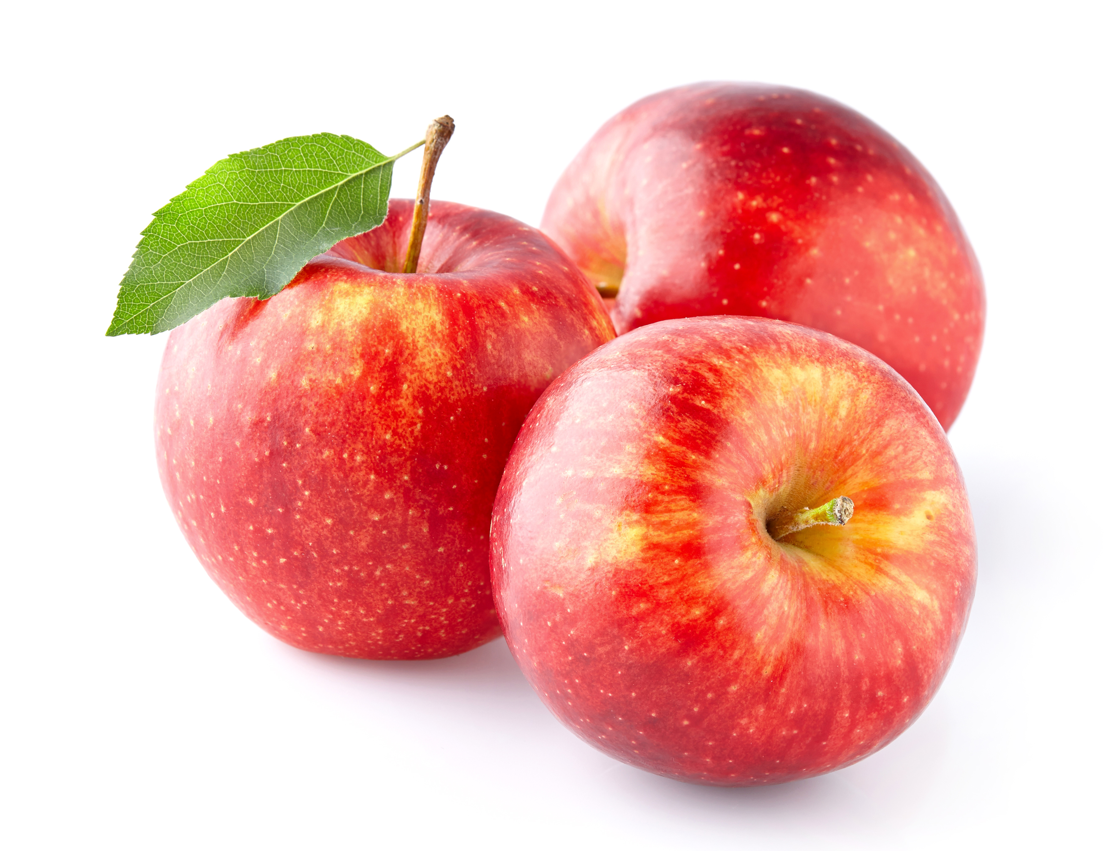 Apple three. Кехура сорт яблок. Яблоко на белом фоне. Яблоки красные. Фрукты на белом фоне.