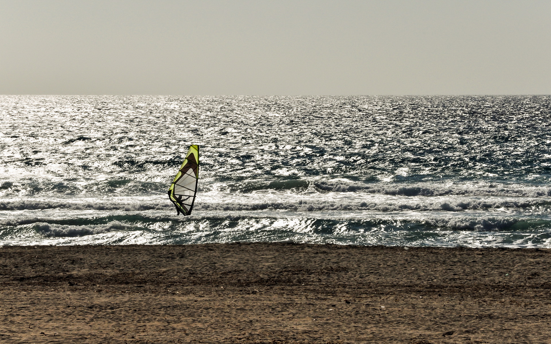 Fondos de Pantalla 1920x1200 Mar Cielo Surf windsurf Playa Naturaleza