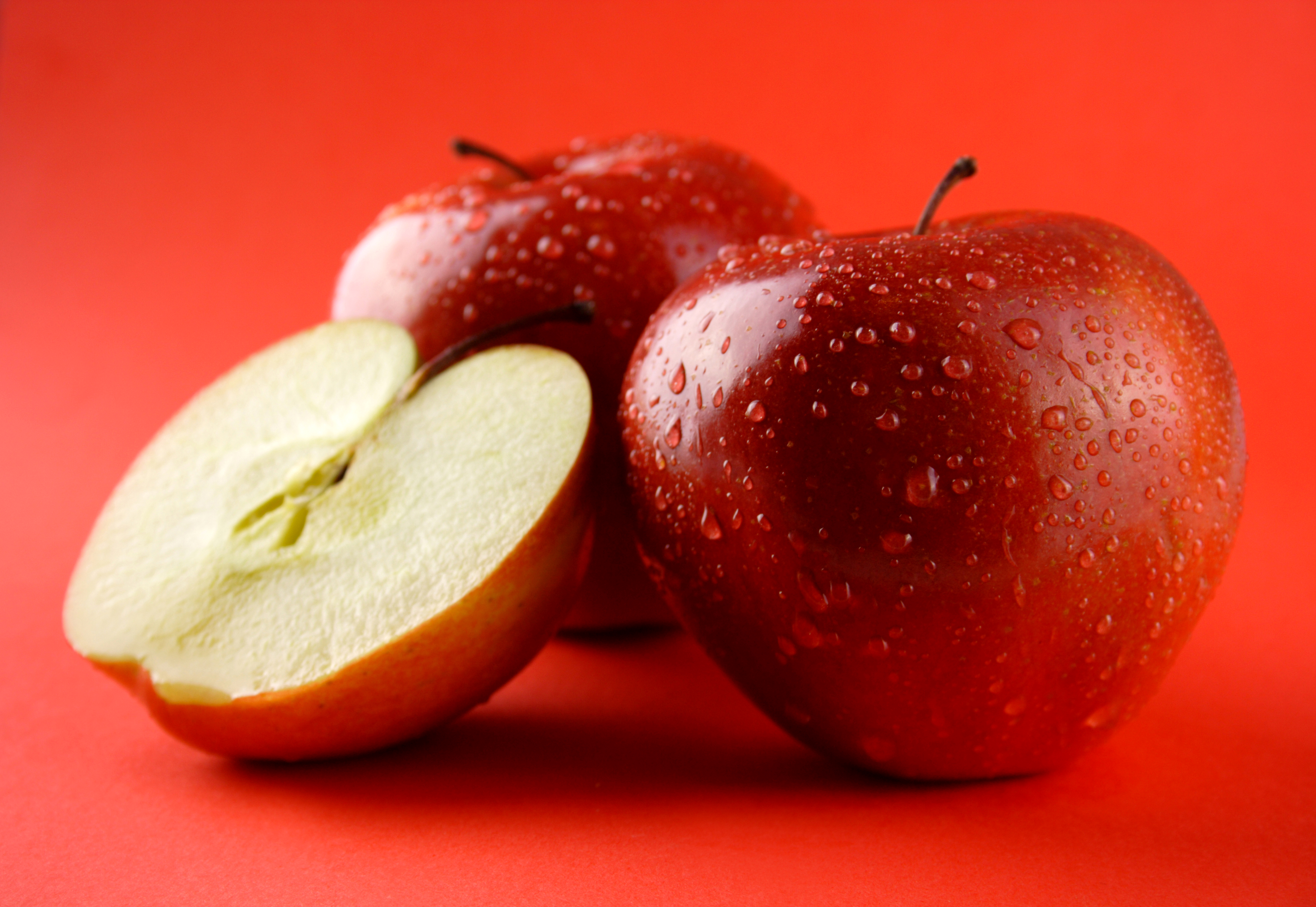 Яблоко плодовый. Яблоко. Фрукты картинки. Сочные фрукты. Красные фрукты.