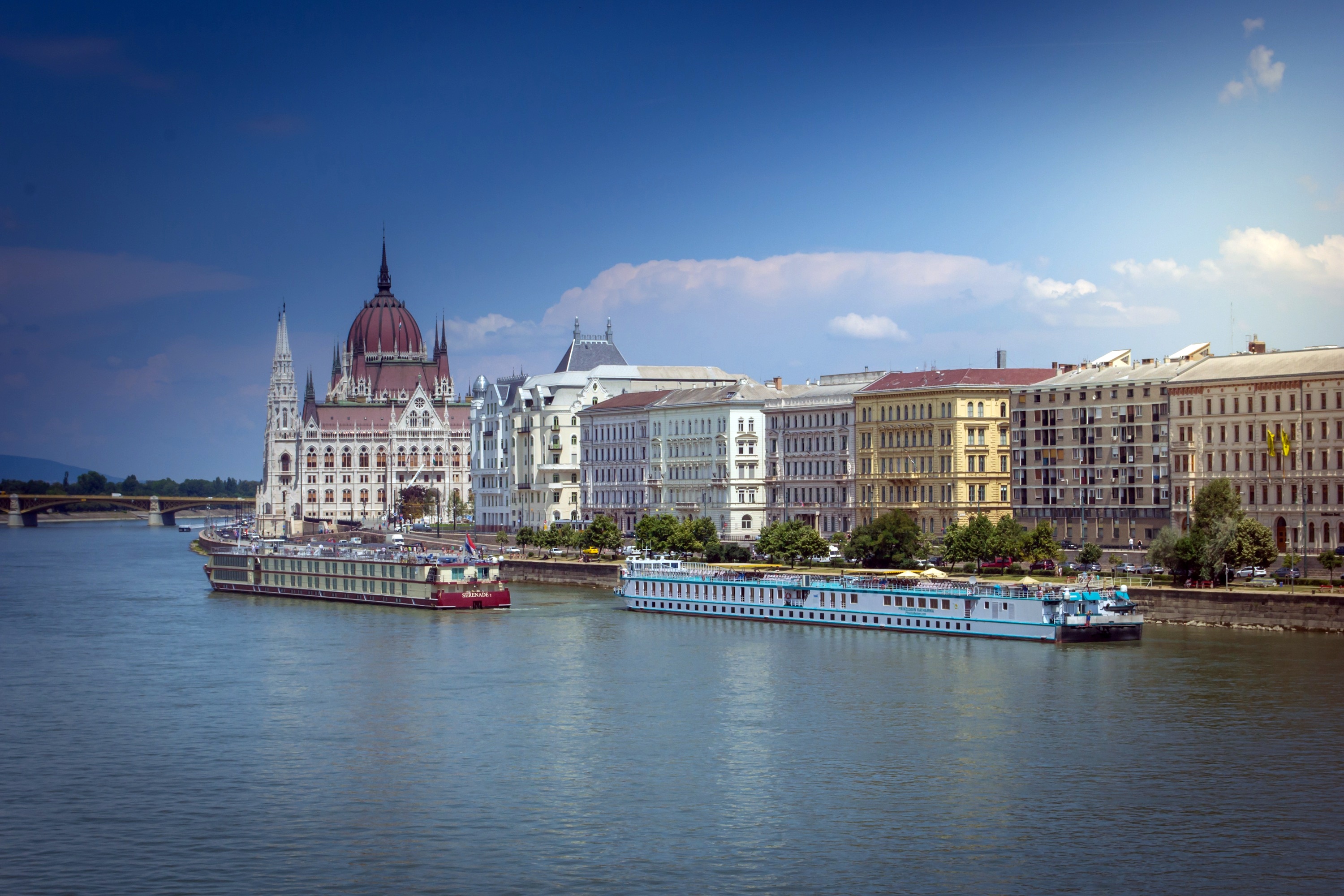 Bilder på skrivbordet Budapest Ungern Danube Flodbåtar Floder stad flod Städer