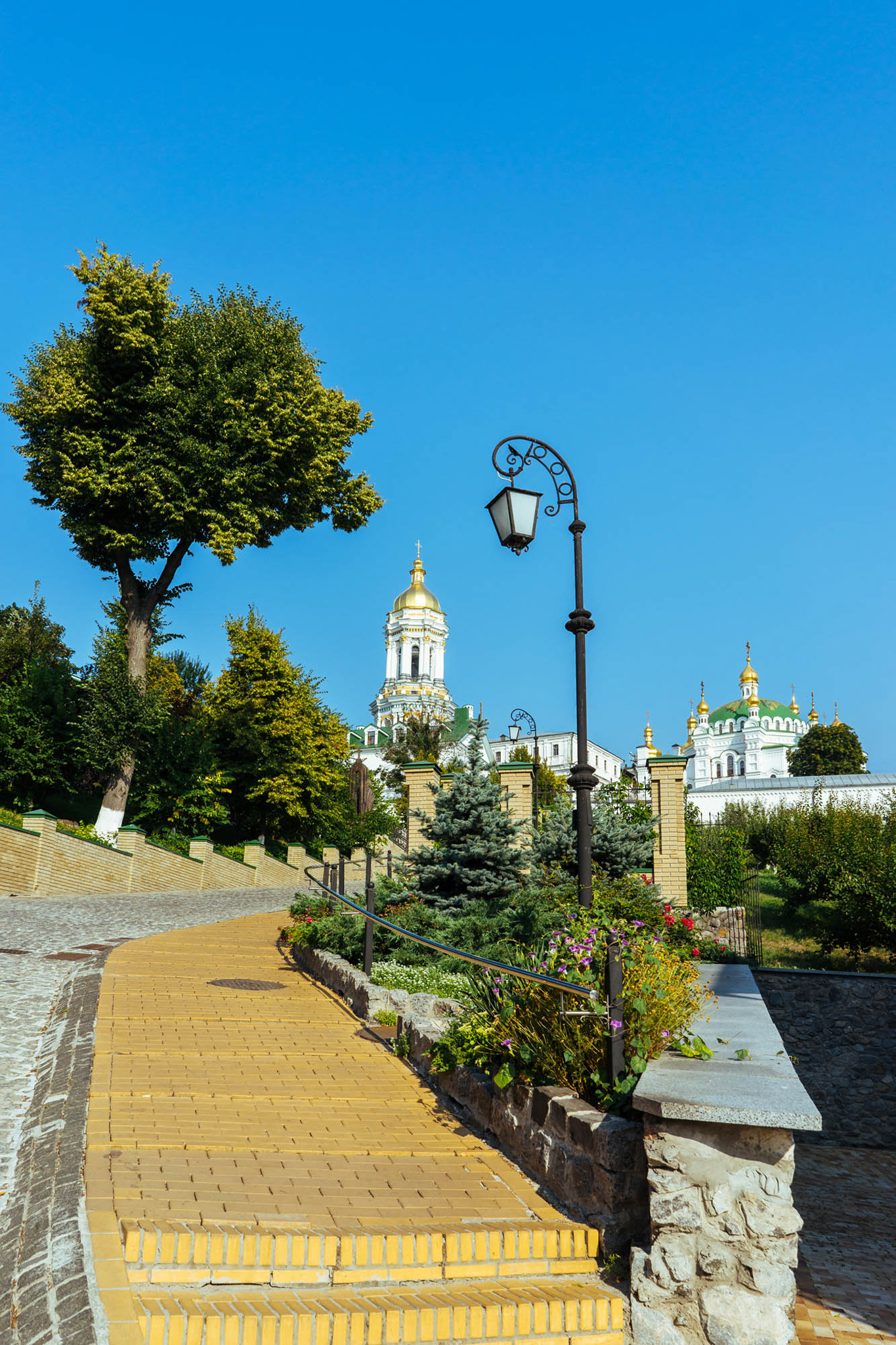 Фотография Киев Украина Pechersk Lavra complex лестницы храм Уличные