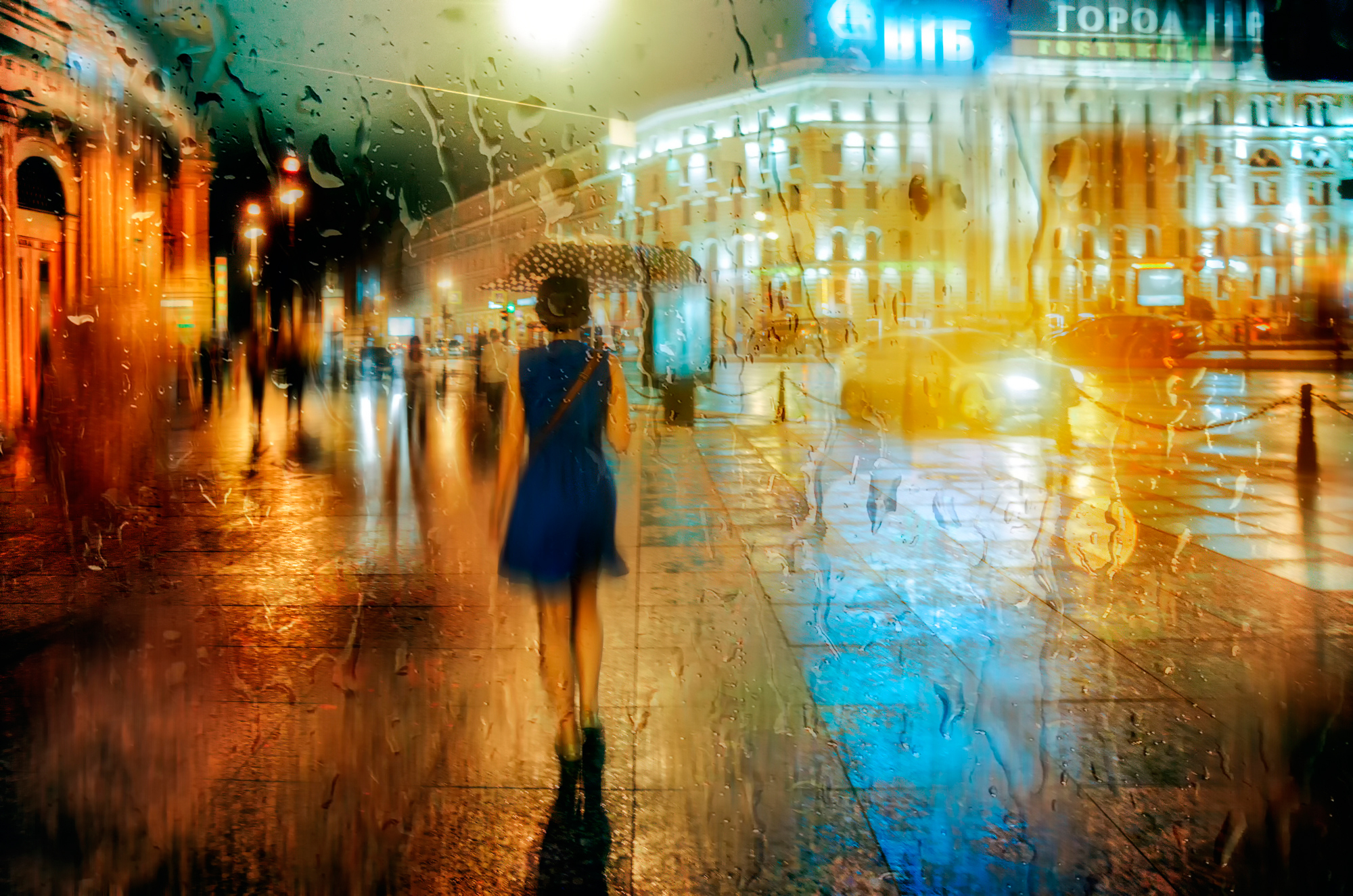 壁紙 00x1325 サンクトペテルブルク ロシア 雨 ストリート 夜 傘 都市 少女 ダウンロード 写真
