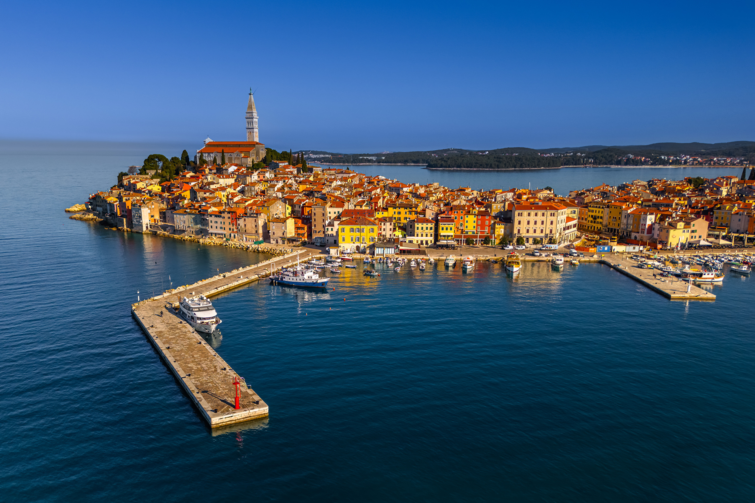 Desktop Wallpapers Croatia Rovinj Marinas Houses Cities 2560x1707