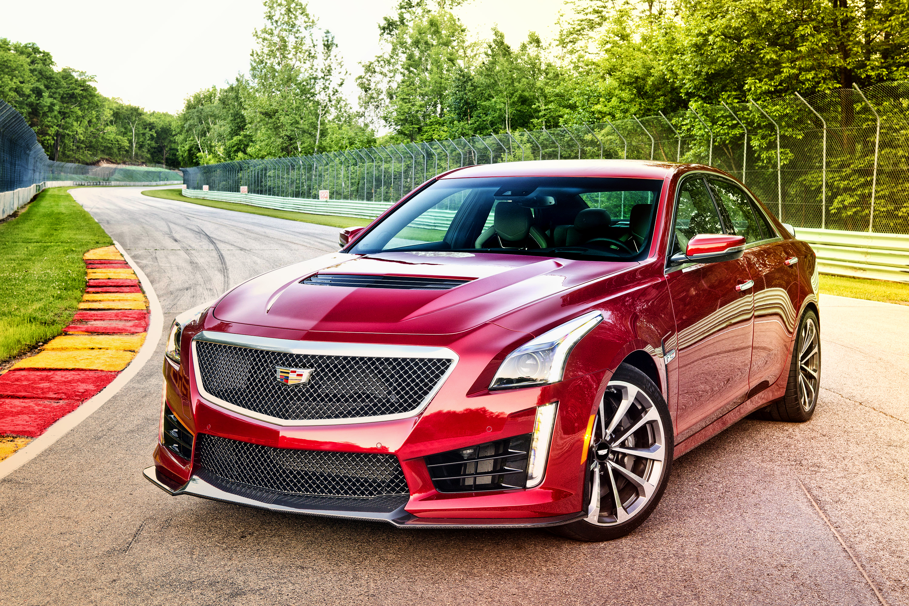 Новая машина иномарка. Кадиллак CTS 2016. Cadillac CTS V. Cadillac CTS-V 2016. Кадиллак CTS новый.