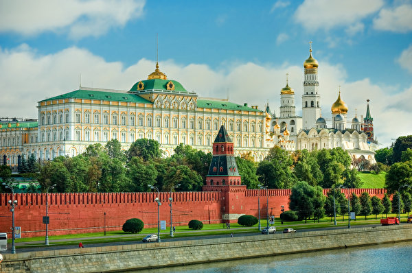 Fondos de escritorio Rusia Moscú Ríos Templo Fortaleza (arquitectura) Kremlin de Moscú