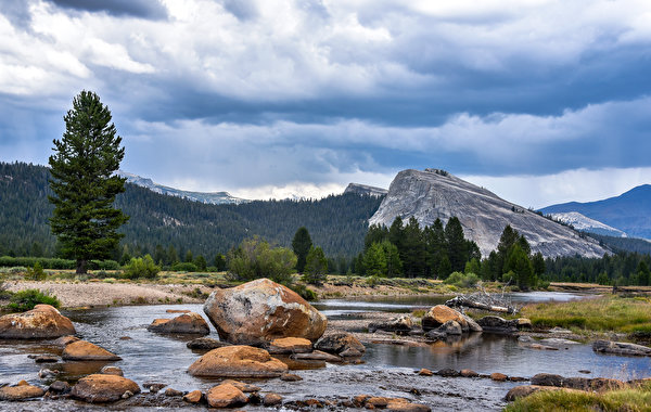 Bilder Landschaftsfotografie USA Park Gebirge Stein Himmel Yosemite Fichten Bäche Natur