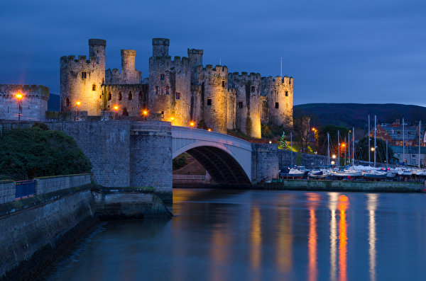 Image Cities United Kingdom Conwy castle Bridges Night 600x397