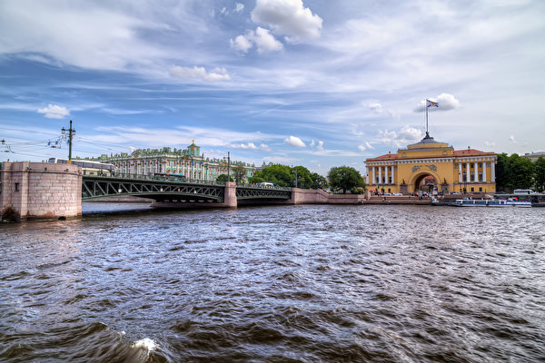 Fondos de escritorio San Petersburgo Rusia Casa Ríos Puente Ciudades