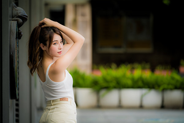 Picture Brown Haired Bokeh Posing Lovely Girls Asiatic Hands 600x400 6298