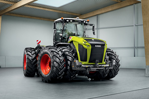 CLAAS TRION awarded as FARM MACHINE 2022 - CLAAS news | CLAAS