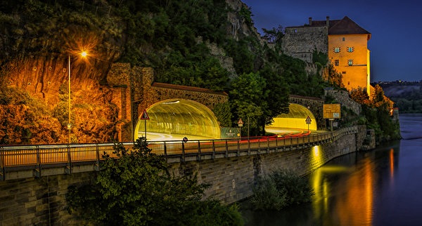 Hintergrundbilder Deutschland Küste Gebäude Bayern Nacht Tunnel Straßenlaterne Zaun Passau